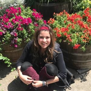 Meet your Posher, Marifer